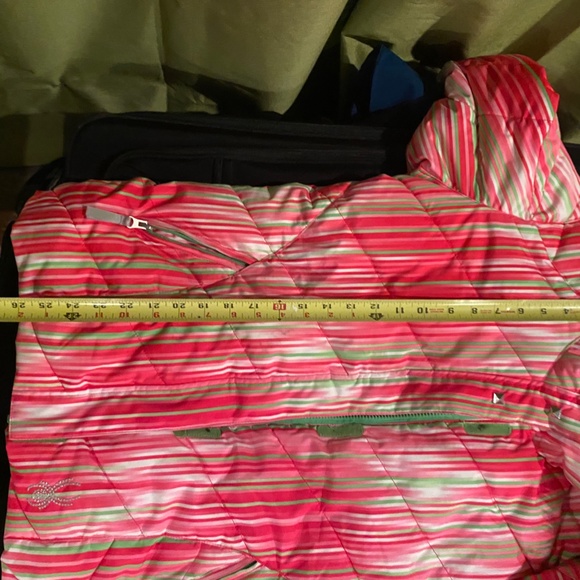 Spyder Girl's Hottie Ski Snowboard Jacket - Picture 11 of 14